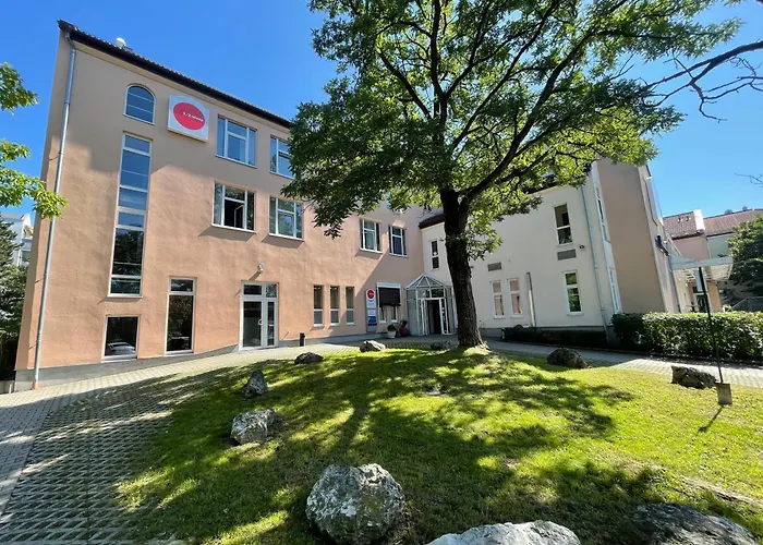 1, 2, Sleep Boardinghouse Unterschleissheim Zentrum