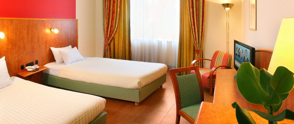 1, 2, Sleep Boardinghouse Zentrum Hotel
