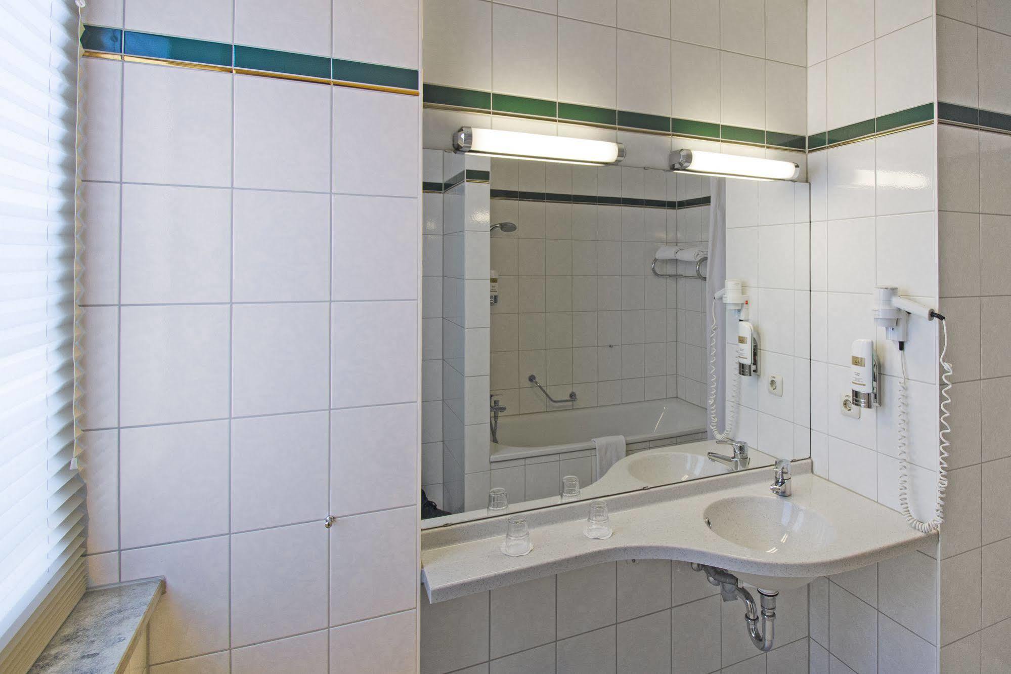 Hotel 1, 2, Sleep Boardinghouse Zentrum Unterschleißheim